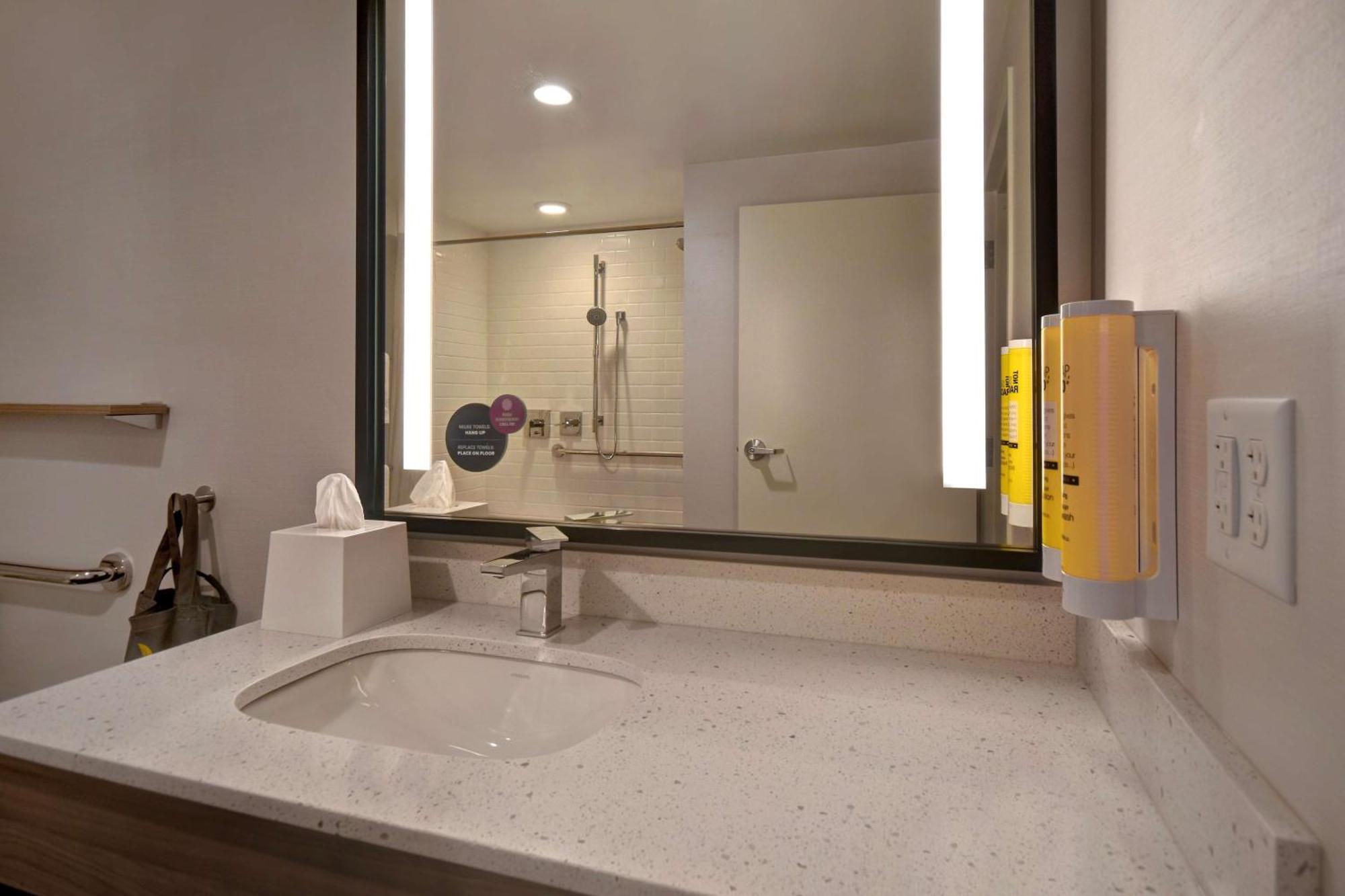 Tru By Hilton Manchester Downtown المظهر الخارجي الصورة